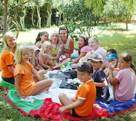 Monachus & Semesteranläggning (resort)