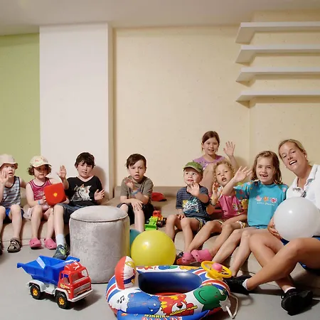 Semesteranläggning (resort) Monachus &