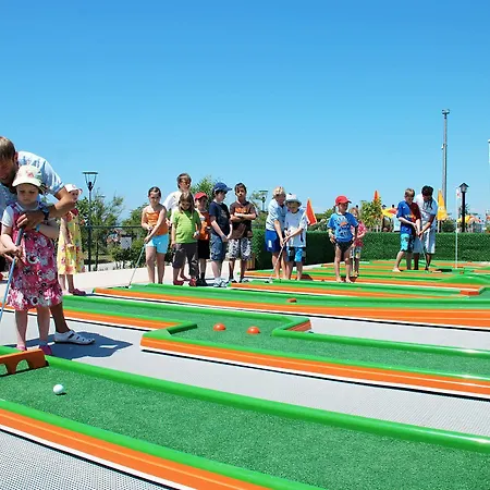 Semesteranläggning (resort) Monachus & Side