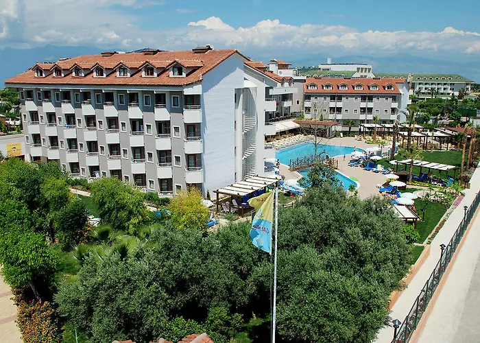 Monachus & Rezort 4*